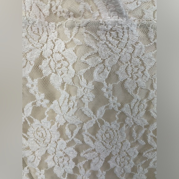 Dina Be Cream Mesh Lace Crochet One Piece V-Neck Sleeveless Bodysuit L Women’s - Picture 10 of 10